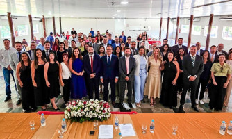 Gisela Cardoso dá posse ao presidente da 9ª Subseção, Marcelo Freitas Passos